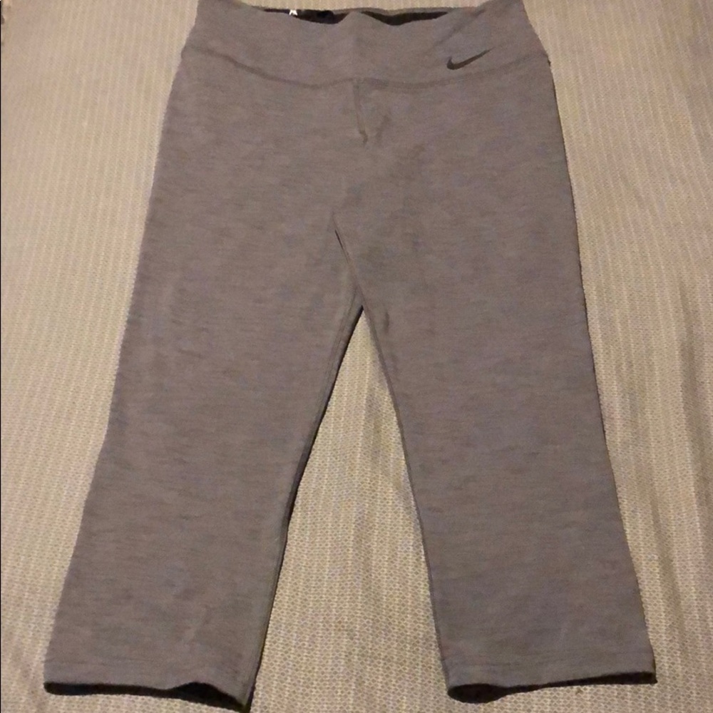 Capri length leggings